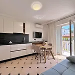 Scheich By Interhome Šilo