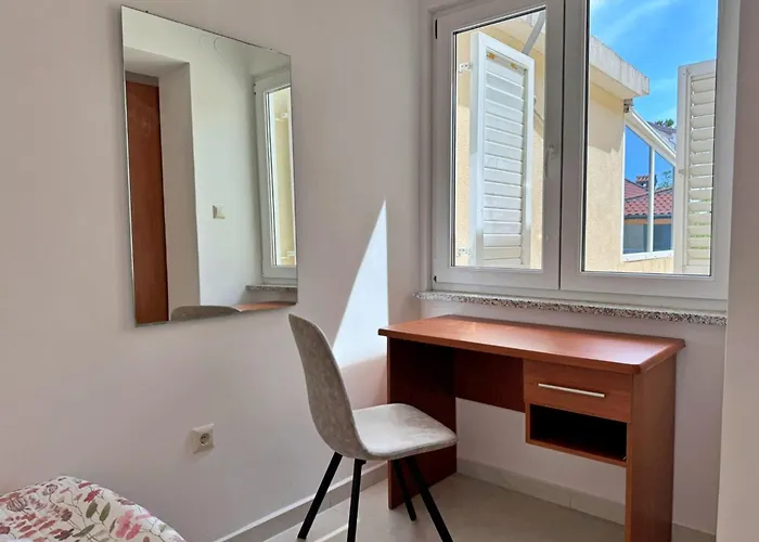 Scheich By Interhome * Silo (Krk)