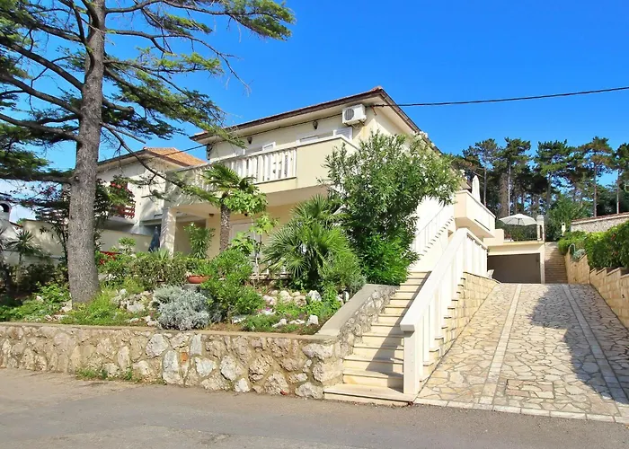 Scheich By Interhome Appartement Šilo